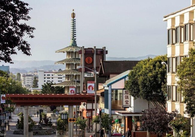 Building Photo - 2 bedroom in San Francisco CA 94115