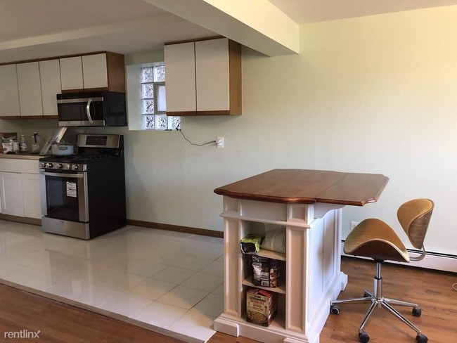 Foto del edificio - 6013 W Gunnison St