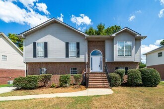 Building Photo - 429 Surrey Cir