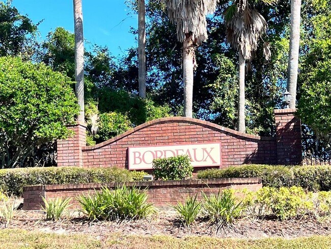Foto del edificio - 1229 Bermuda Lakes Ln