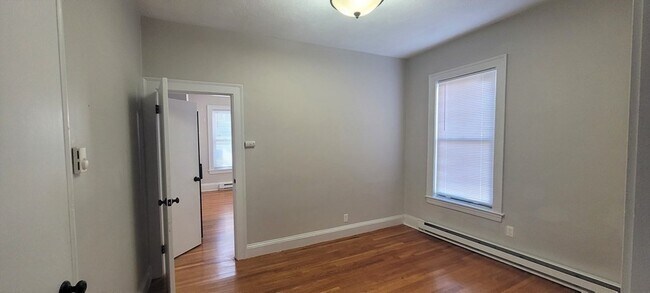 Building Photo - 147 Cedar St