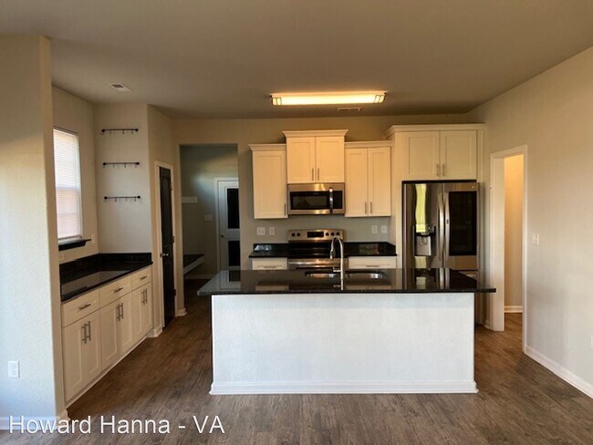 Foto del edificio - 5 br, 2.5 bath House - 8020 Alida Court