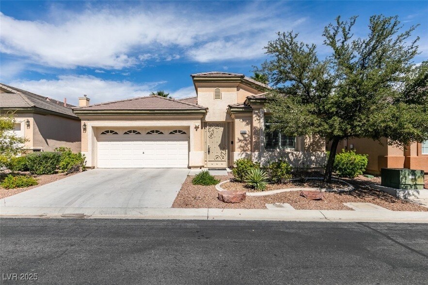 Foto principal - 7000 Point Cabrillo Ct