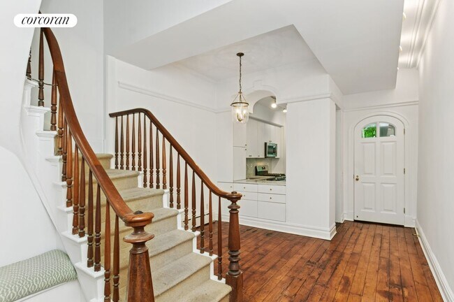 Foto del edificio - 208 E 78th St