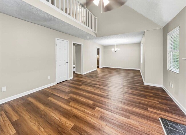 Foto del edificio - 6612 Crossing Creek Point