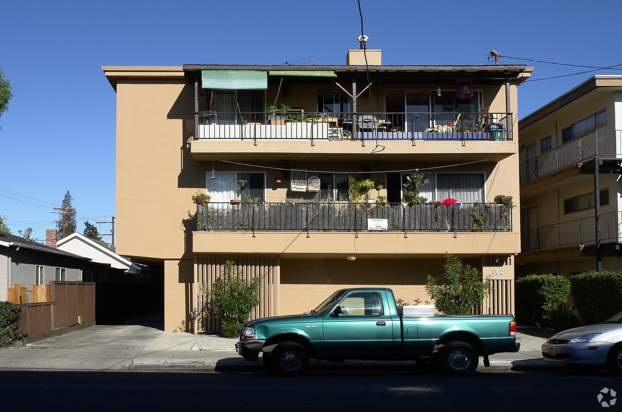 Foto del edificio - 152 Jackson Ave