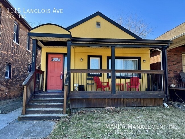 Photo du bâtiment - CHARMING 2 BED/1 BATH HOUSE - WALKERVILLE PLUS HYDRO,WATER & GAS
