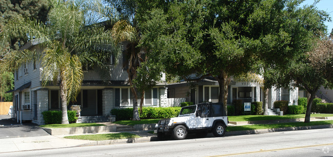 Building Photo - East Orange Grove Apartments