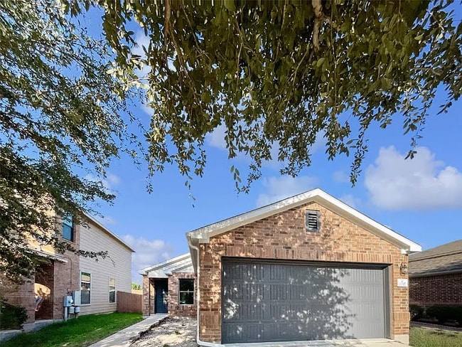 Building Photo - 11218 Barns Trail