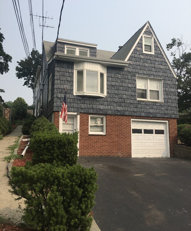 Building Photo - 50 N Evarts Ave