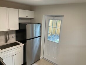 Building Photo - 425 Avenida Hermosa