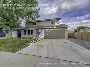 Building Photo - 1339 W Sandalwood Dr
