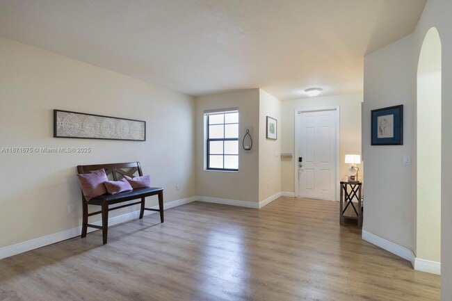 Building Photo - 3324 W 90th St