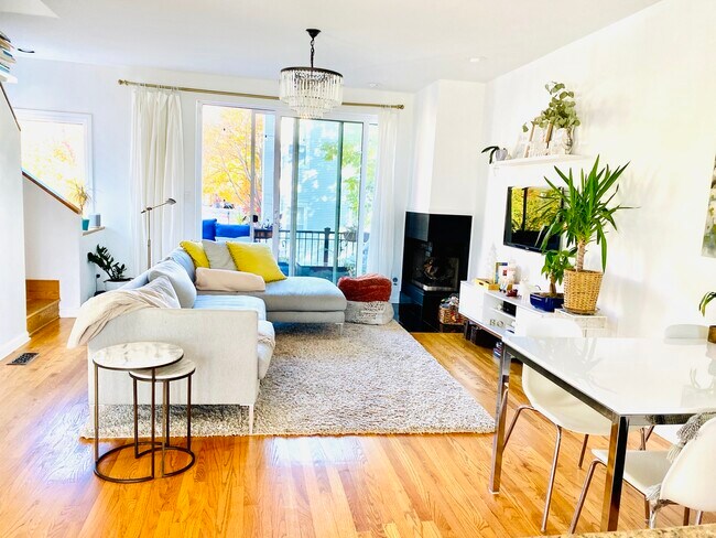 Foto del edificio - 2901 N Wolcott Ave