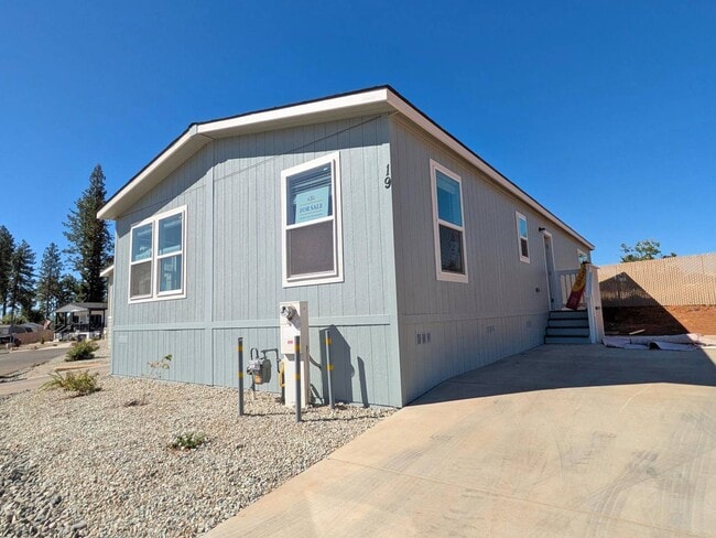 Building Photo - 6656 Pentz Rd