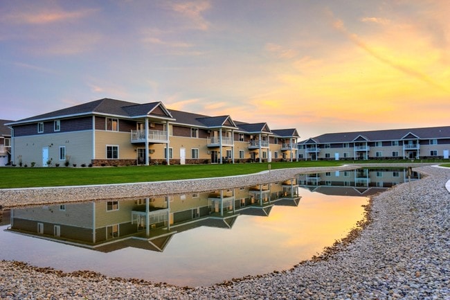 Building Photo - Knots Landing