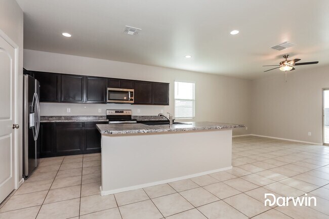 Building Photo - 11349 Sunflower Lane, Florence, AZ 85132
