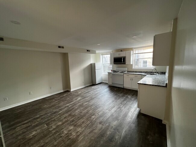 Foto del edificio - 714 Chadwick S St
