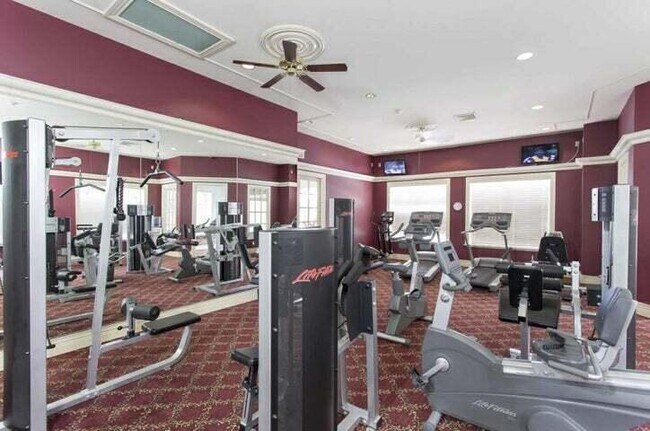Foto del edificio - 553 SE Prescott Pl