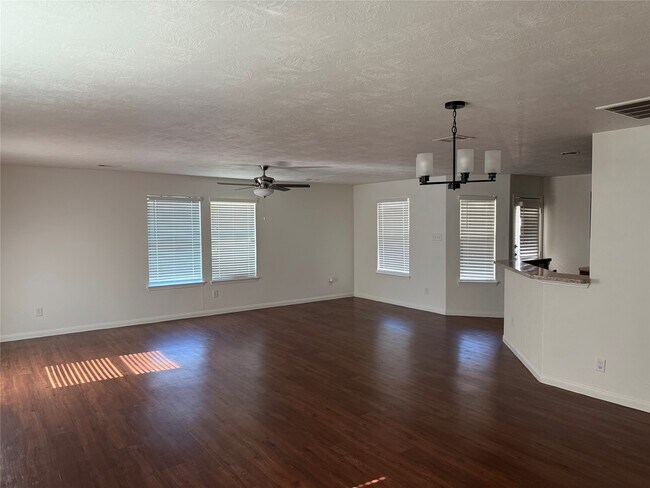 Foto del edificio - 22267 Doubletree Park Dr