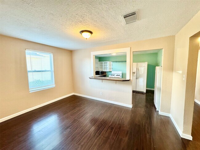 Foto del edificio - 3714 Avenue S 1/2