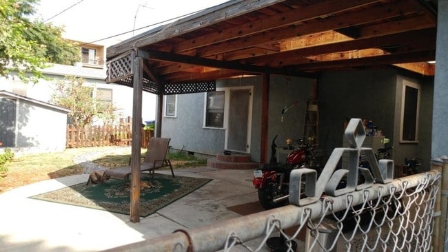 Foto del edificio - 4230-4232 Swift Ave