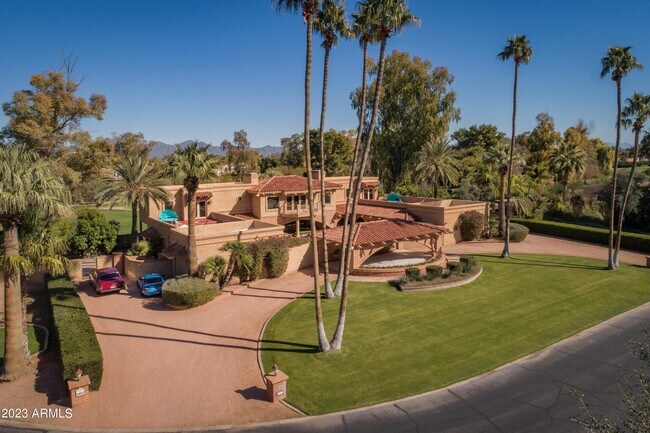 Foto del edificio - 7155 Oakmont Dr