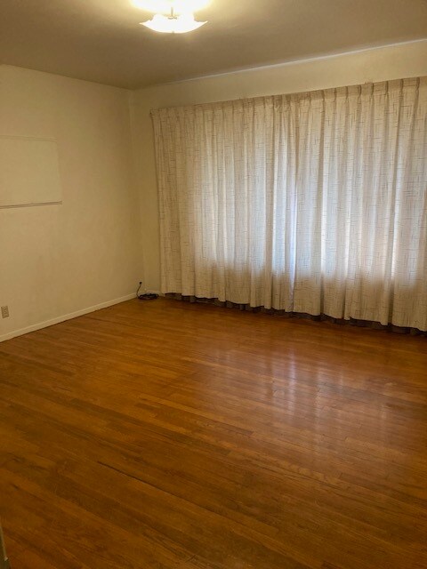 Bedroom - 406 San Andres St