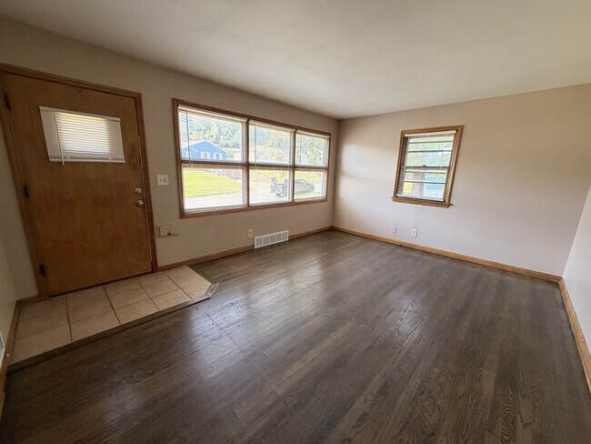 Foto del edificio - 4010 Newport Ave