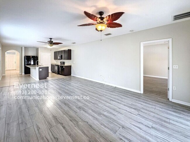 Building Photo - 12104 Fawn Brindle St