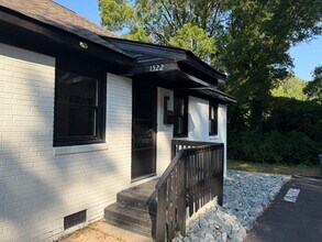 Building Photo - 1522 Effingham Rd