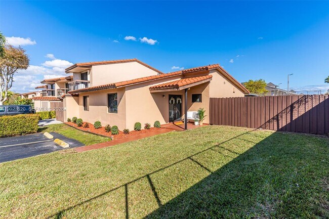 Foto del edificio - 3815 SW 82nd Ave