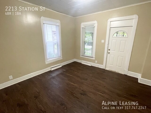 Building Photo - 4 Bedroom Quiet street near Martin Univers...