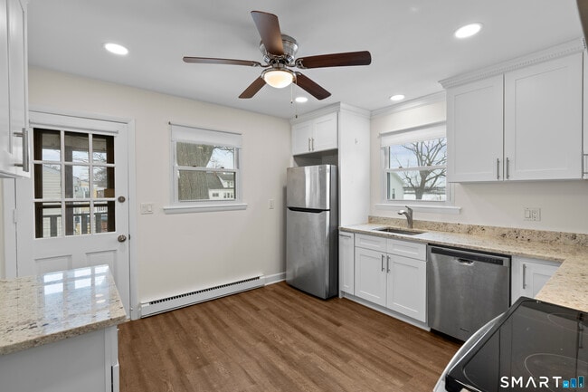 Foto del edificio - 110 Burwood Ave