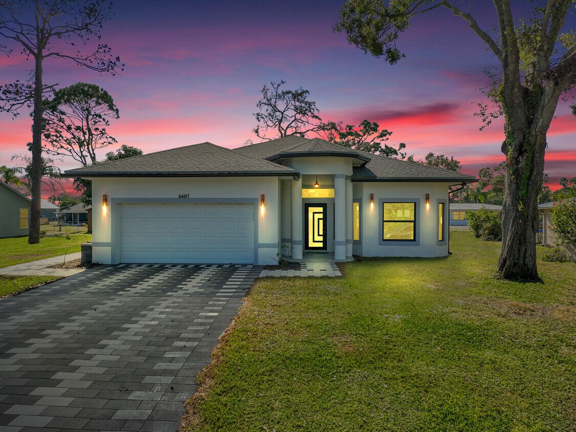 Foto principal - 6607 Deland Ave