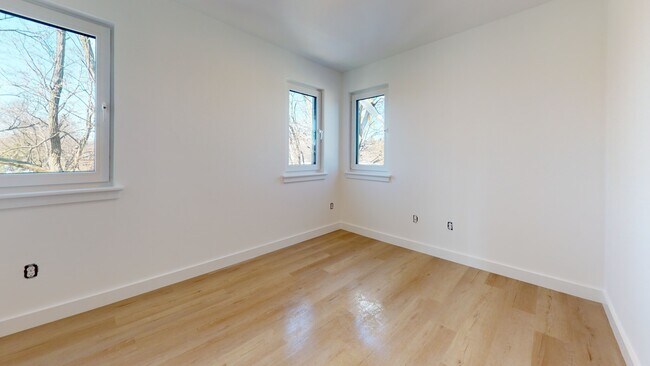 Foto del edificio - 2837 Washington St