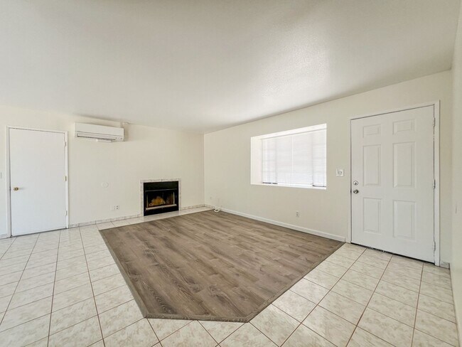 Foto del edificio - 29 Palms Home with Mountain Views