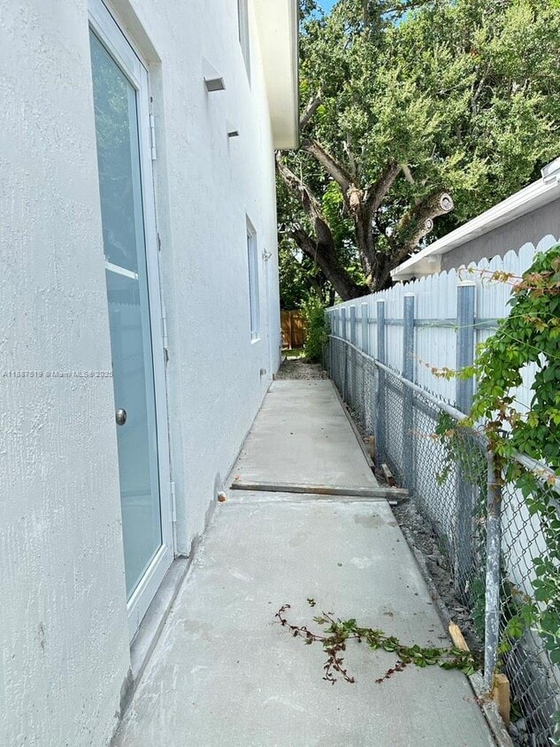 Building Photo - 2931 NW 57th St