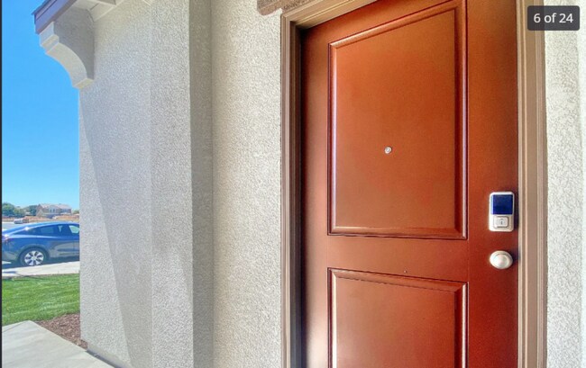 Foto del edificio - 917 Somerset Way