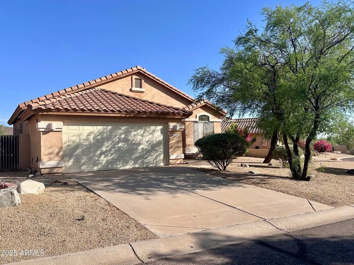 Foto principal - 10307 E Tierra Buena Ln