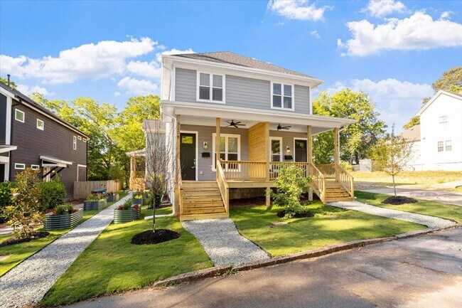 Foto del edificio - Brand New 2 Bedroom, 2 Bath Duplex in Downtown Durham!