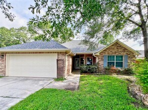 Building Photo - 810 Springwood Dr