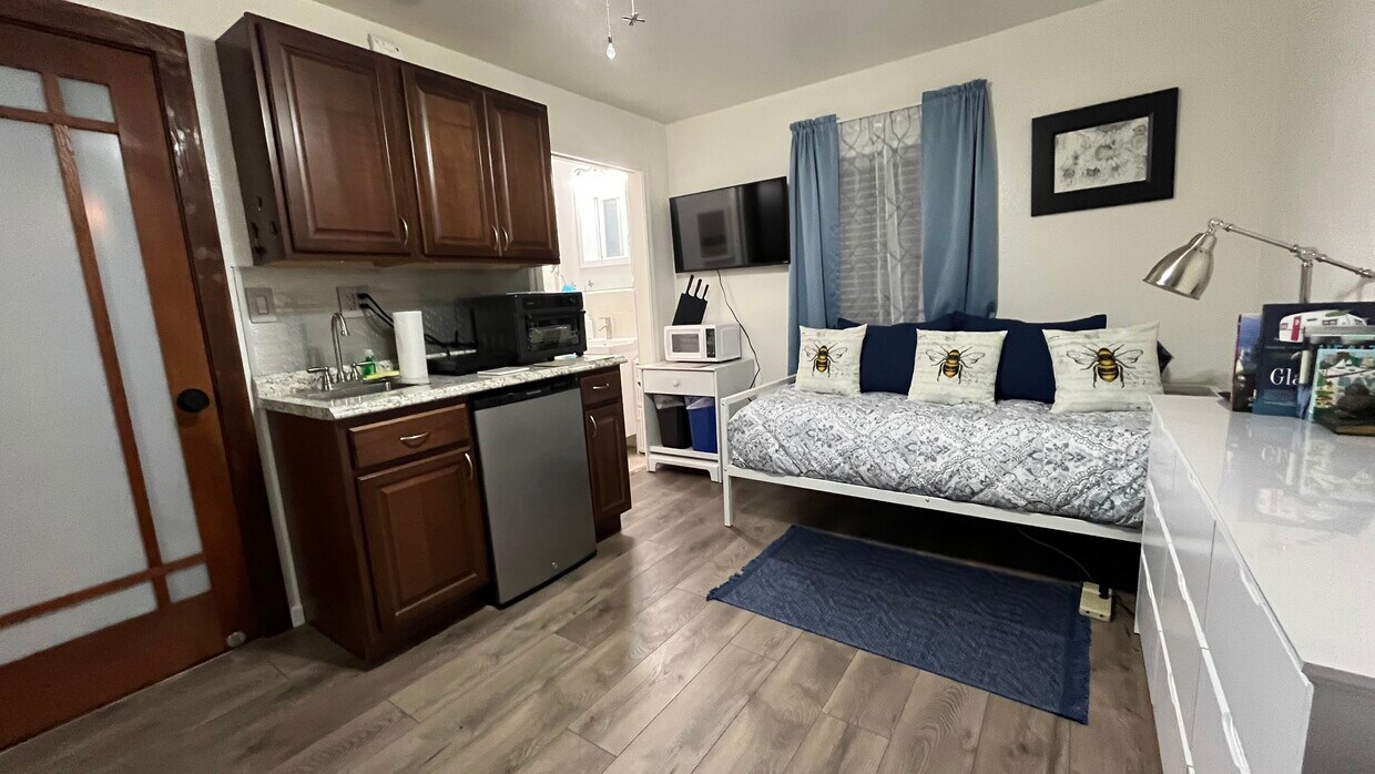 Foto principal - 1736 Guadalupe Ave