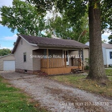 Building Photo - 2540 S 4th St