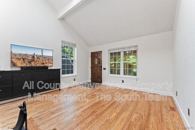 Foto del edificio - 7731 S Curtice Way