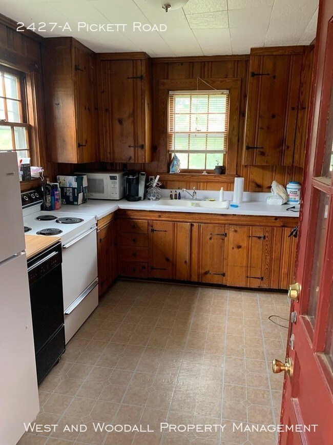 Foto del edificio - 2427-A Pickett Rd.