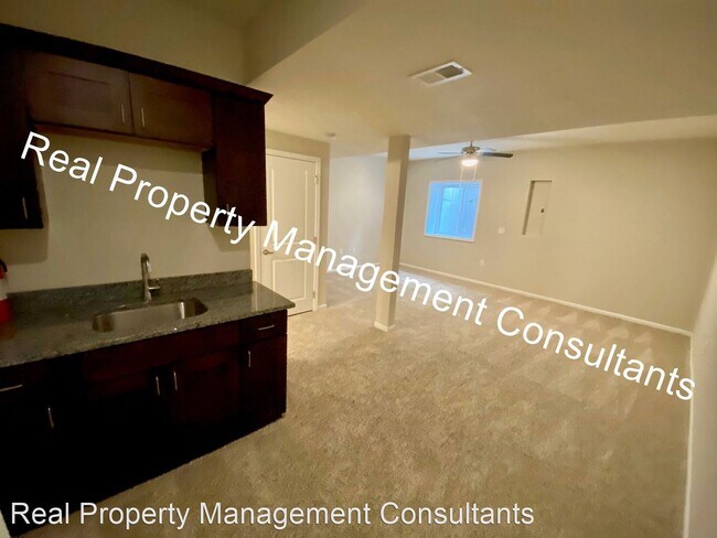 Building Photo - 3 br, 4 bath House - 7878 W 158th Ct
