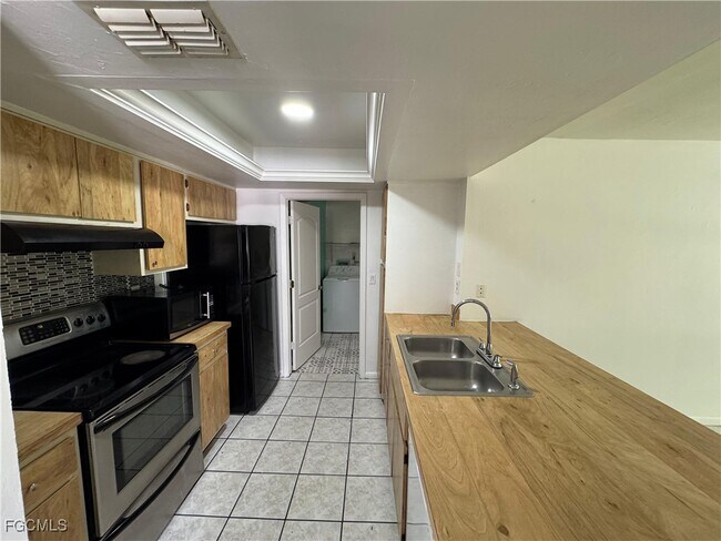 Foto del edificio - 515 SE 23rd Pl