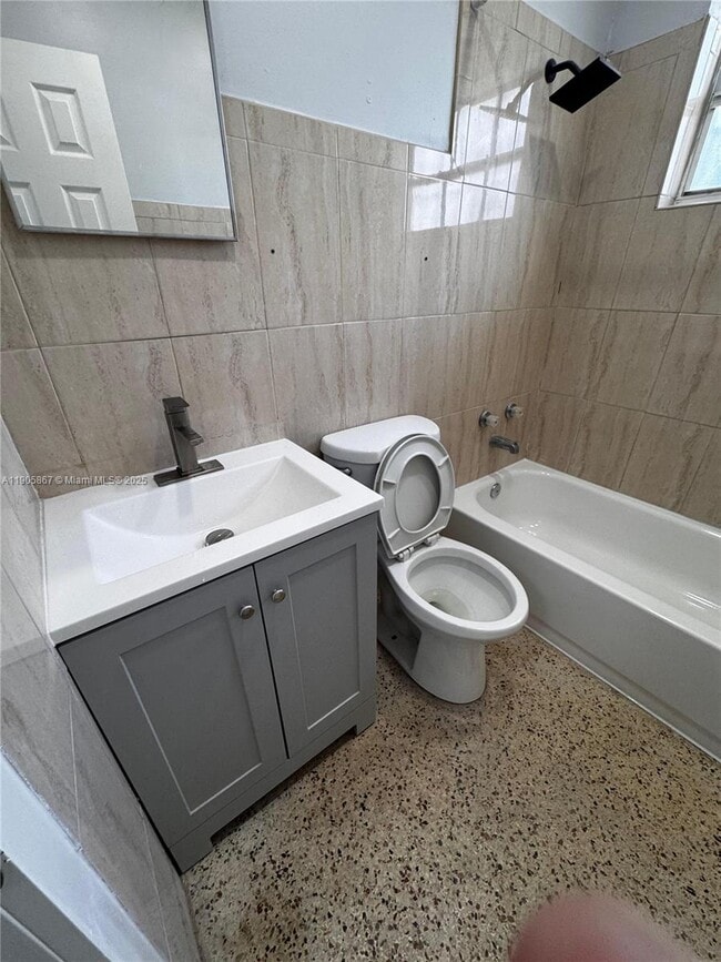 Foto del edificio - 175 NW 17th Pl