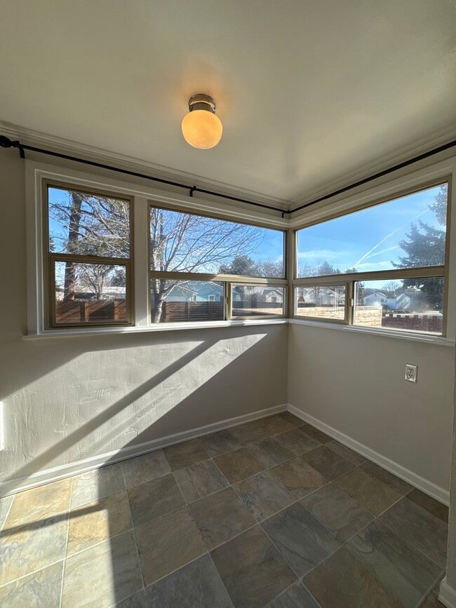 Building Photo - Beautifully Maintained Home in the Heart of Ellensburg